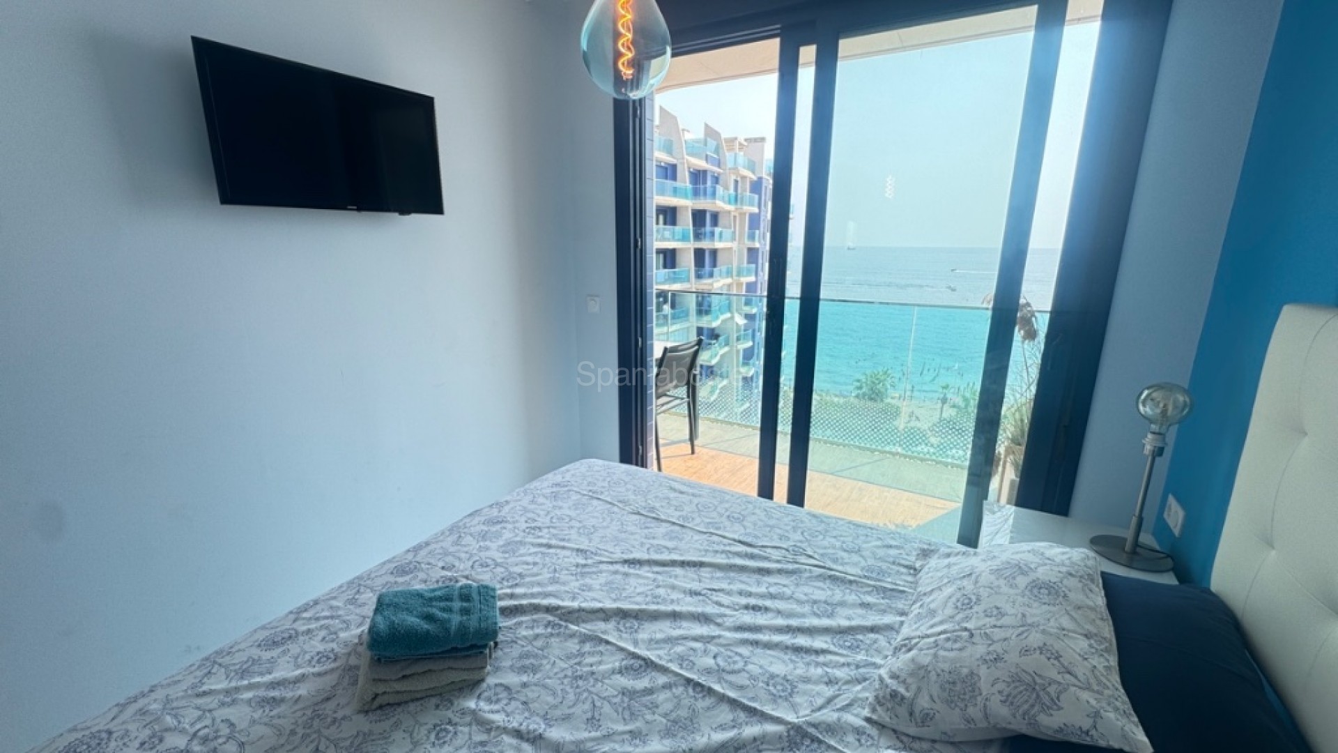 Resale - Apartment -
Punta Prima