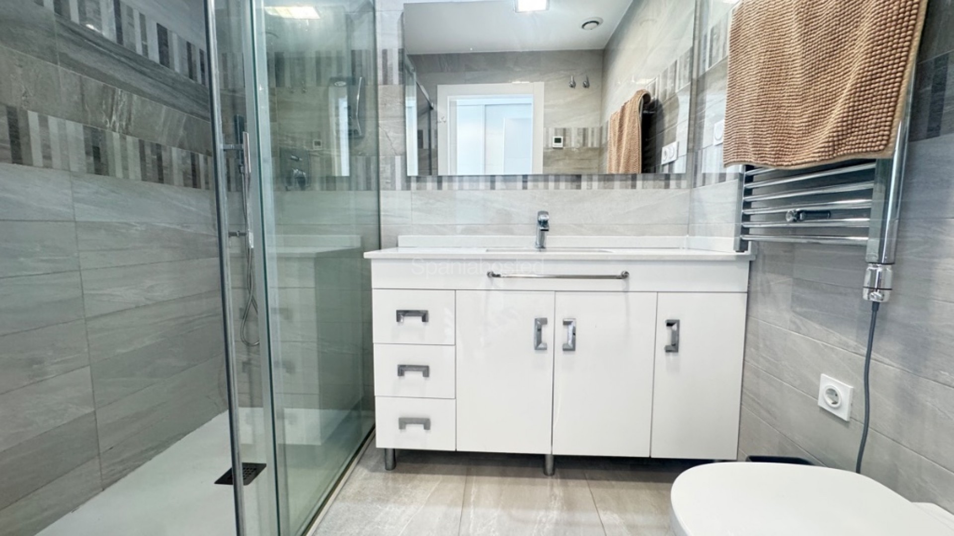 Resale - Apartment -
Punta Prima