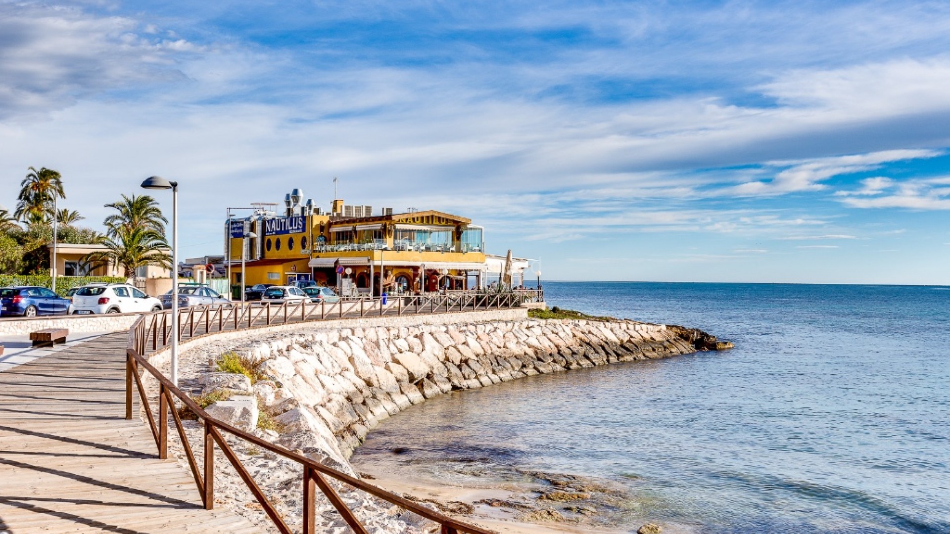 Resale - Apartment -
Punta Prima