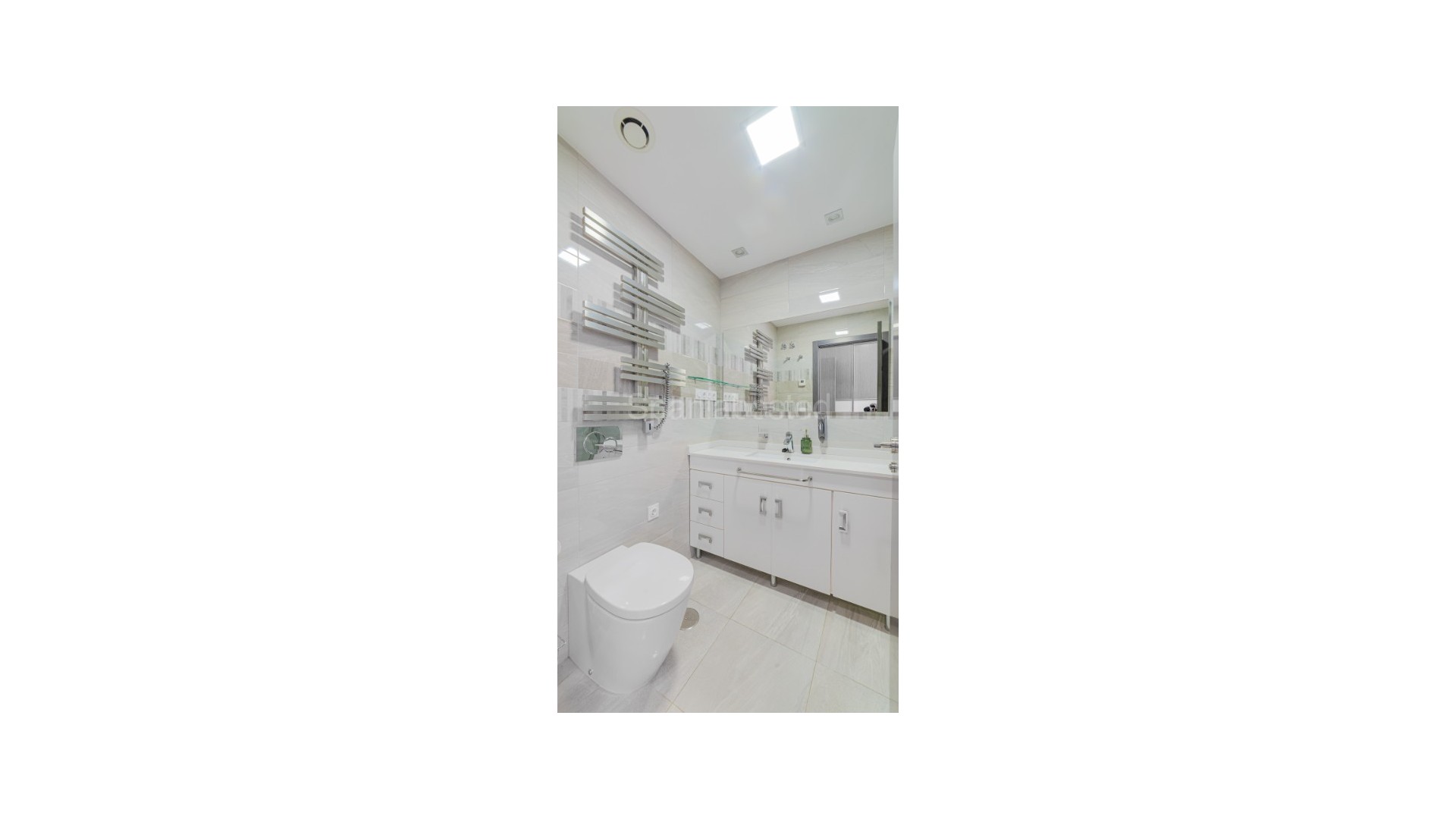 Resale - Apartment -
Punta Prima