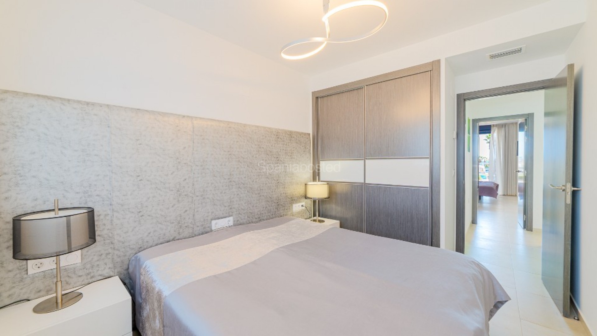 Resale - Apartment -
Punta Prima