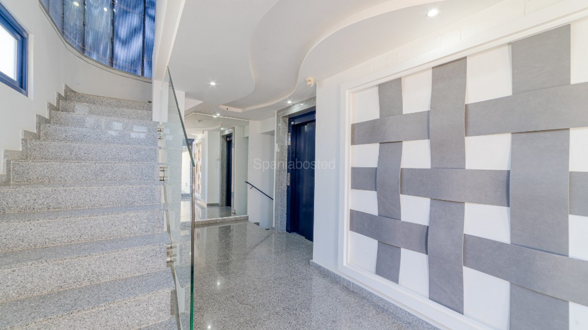 Resale - Apartment -
Punta Prima