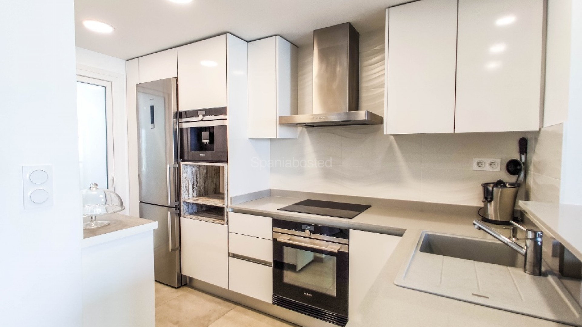 Resale - Apartment -
Punta Prima