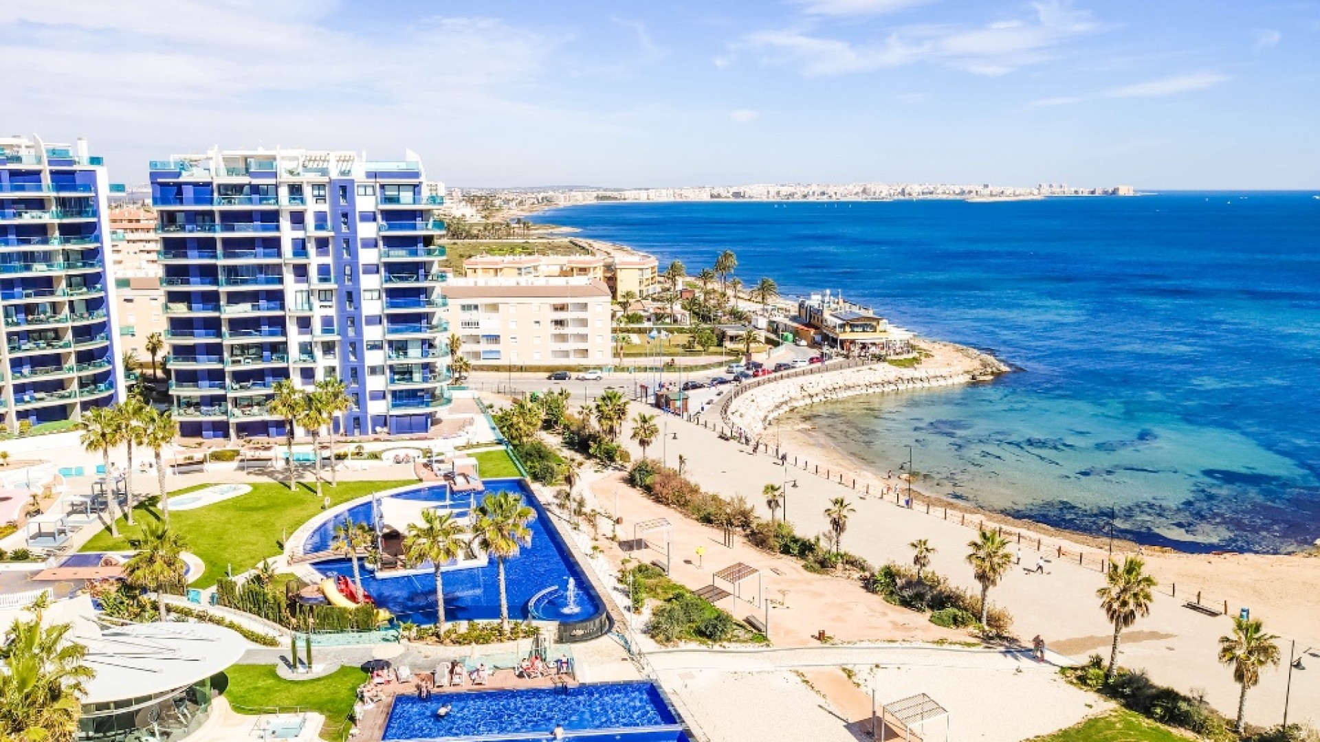 Resale - Apartment -
Punta Prima