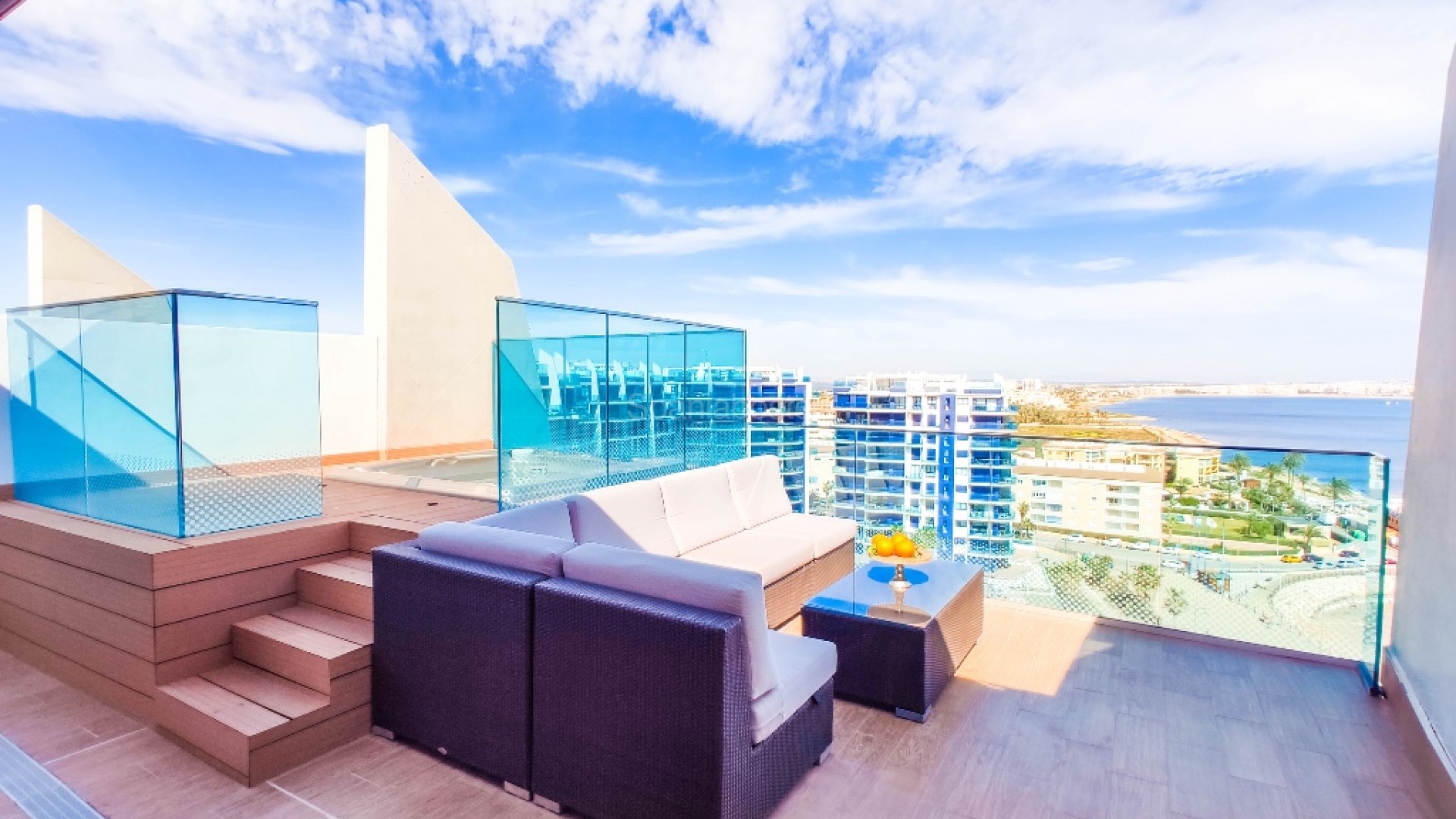 Resale - Apartment -
Punta Prima