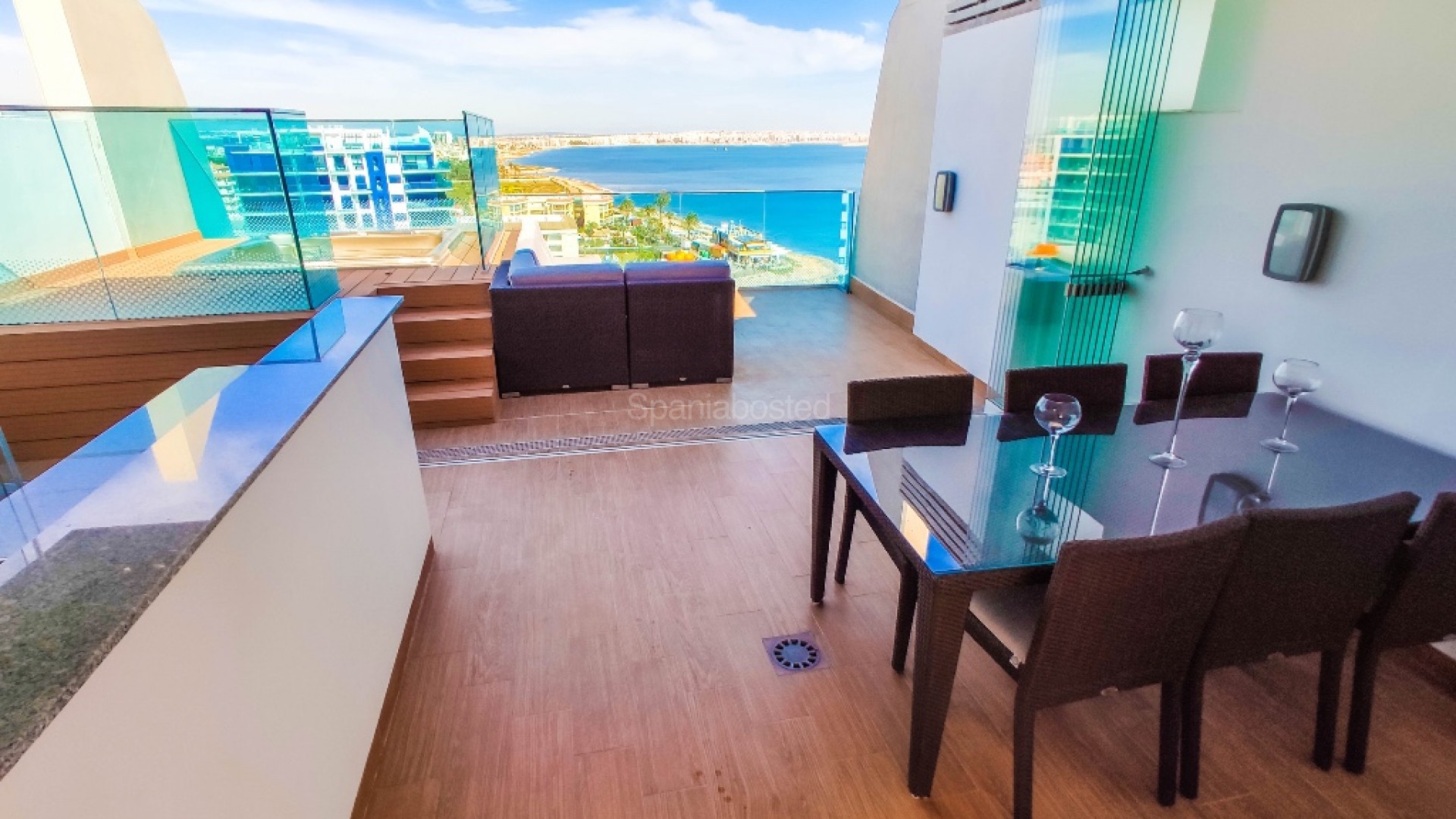 Resale - Apartment -
Punta Prima