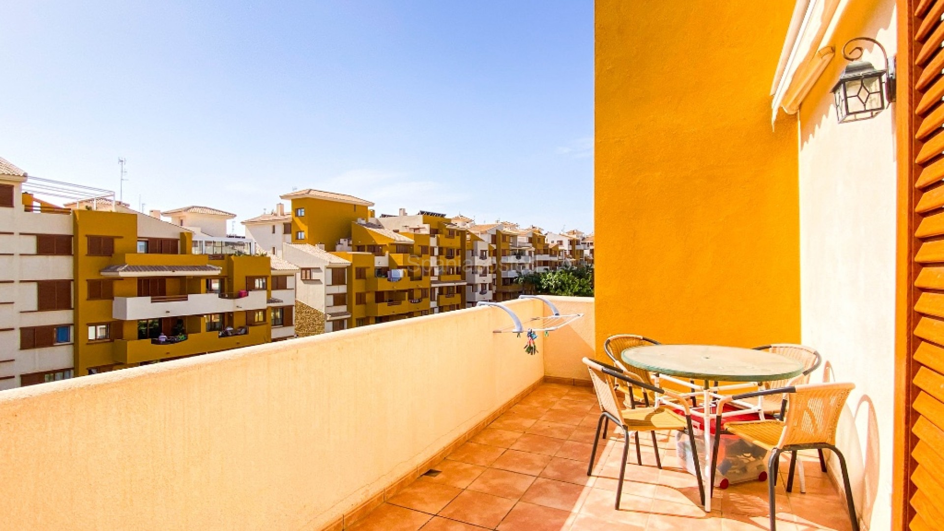 Resale - Apartment -
Punta Prima