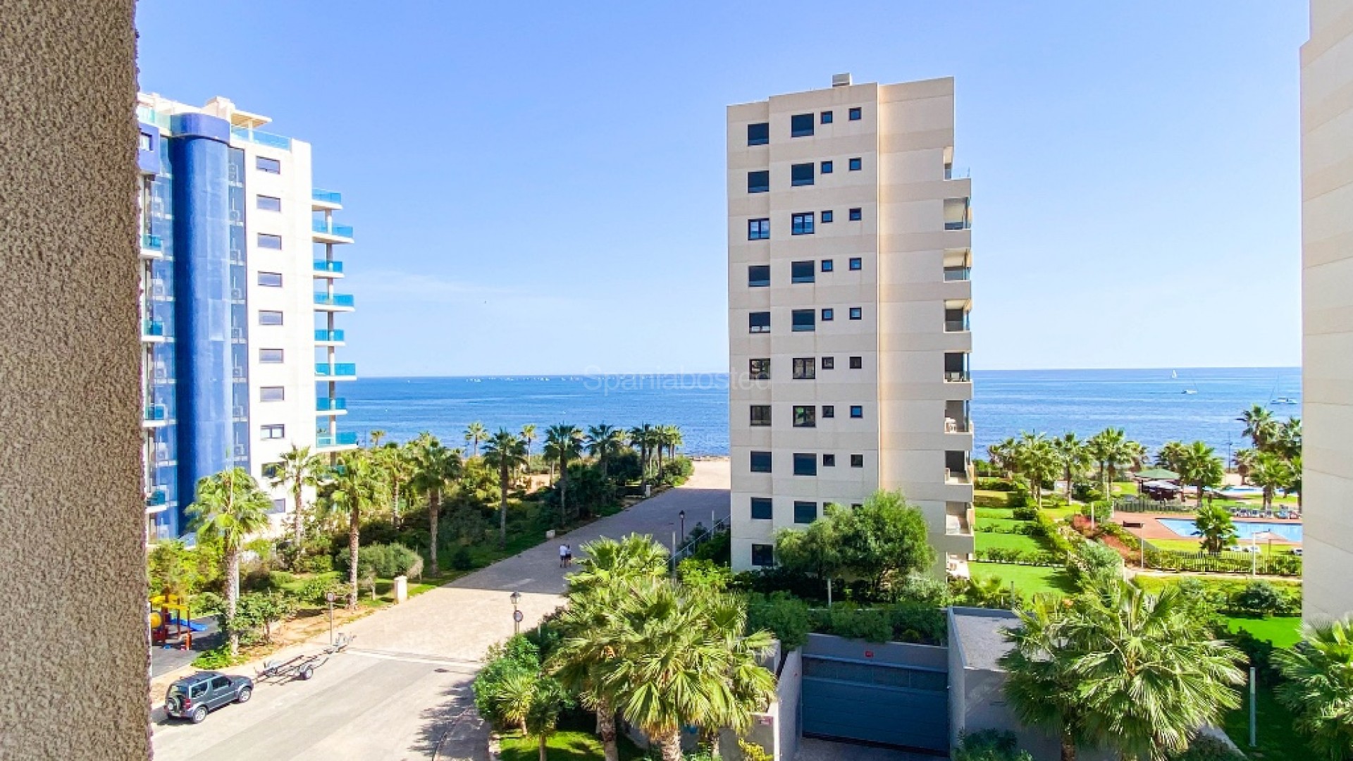 Resale - Apartment -
Punta Prima