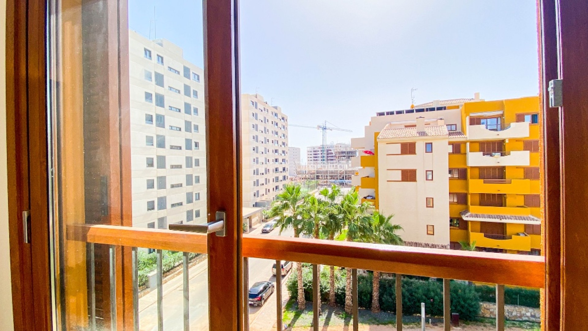 Resale - Apartment -
Punta Prima