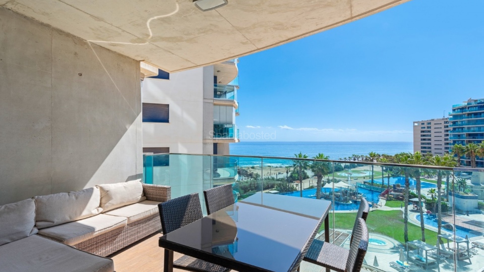 Resale - Apartment -
Punta Prima