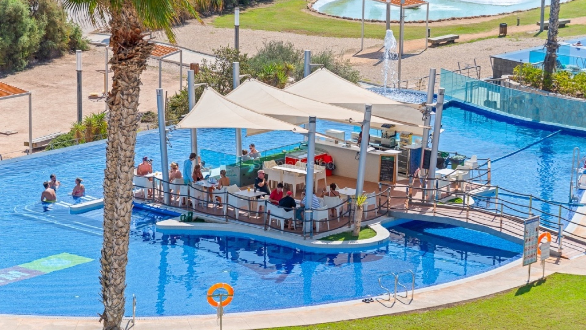 Resale - Apartment -
Punta Prima