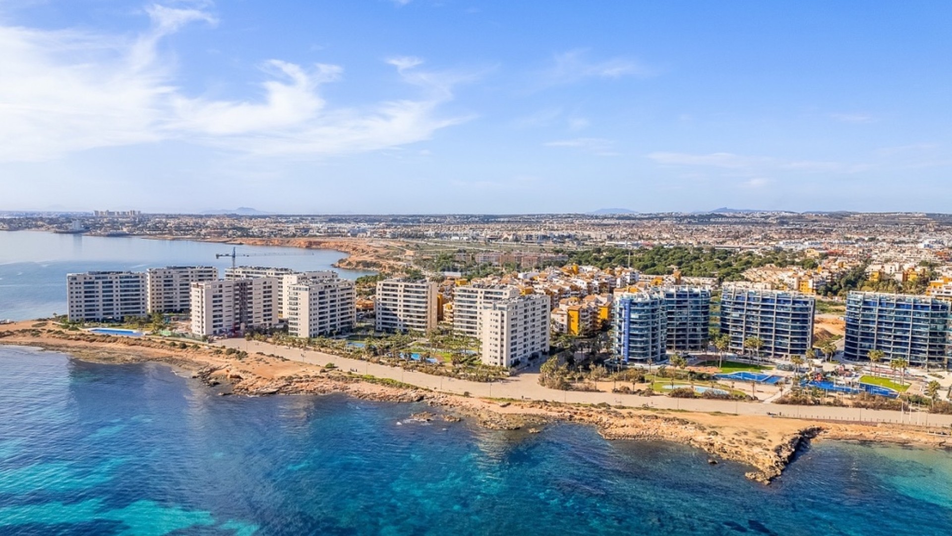 Resale - Apartment -
Punta Prima