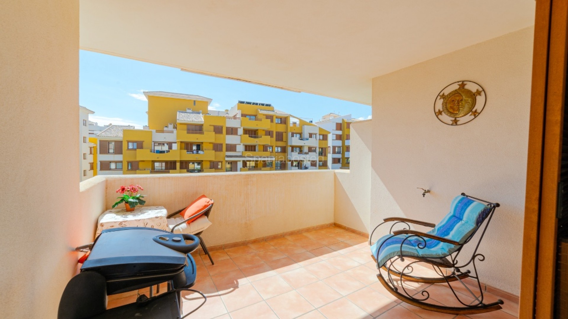 Resale - Apartment -
Punta Prima