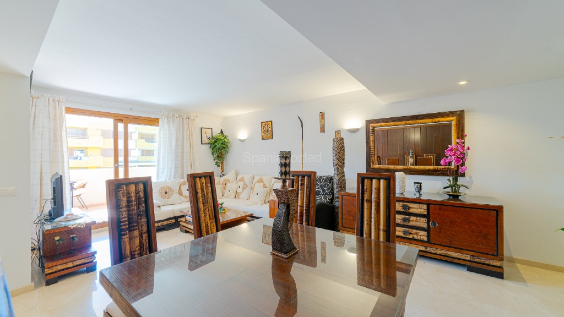 Resale - Apartment -
Punta Prima