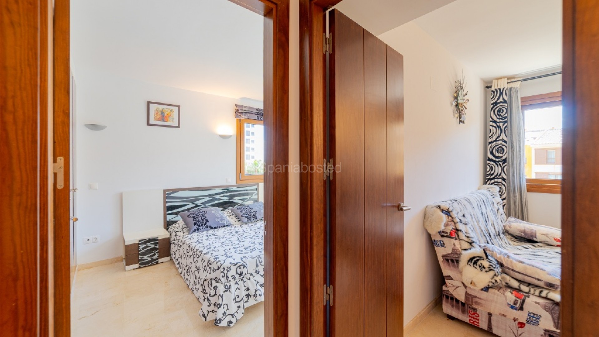 Resale - Apartment -
Punta Prima