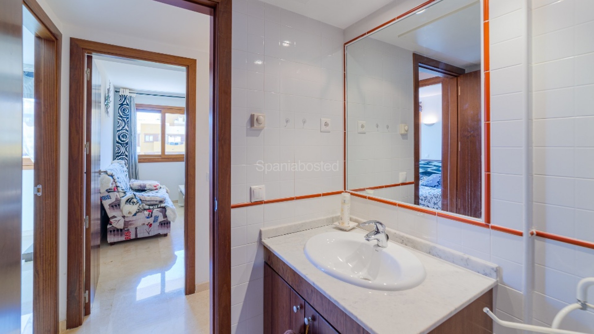 Resale - Apartment -
Punta Prima