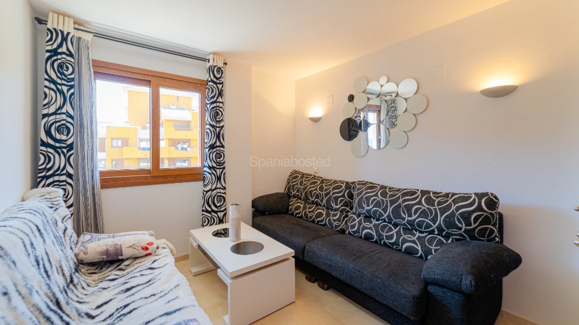 Resale - Apartment -
Punta Prima