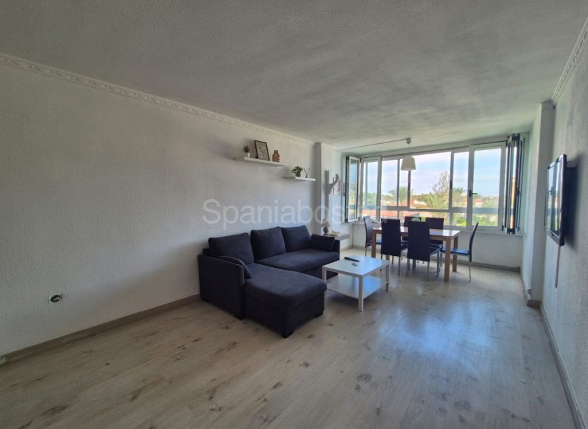 Resale - Apartment -
Punta Prima