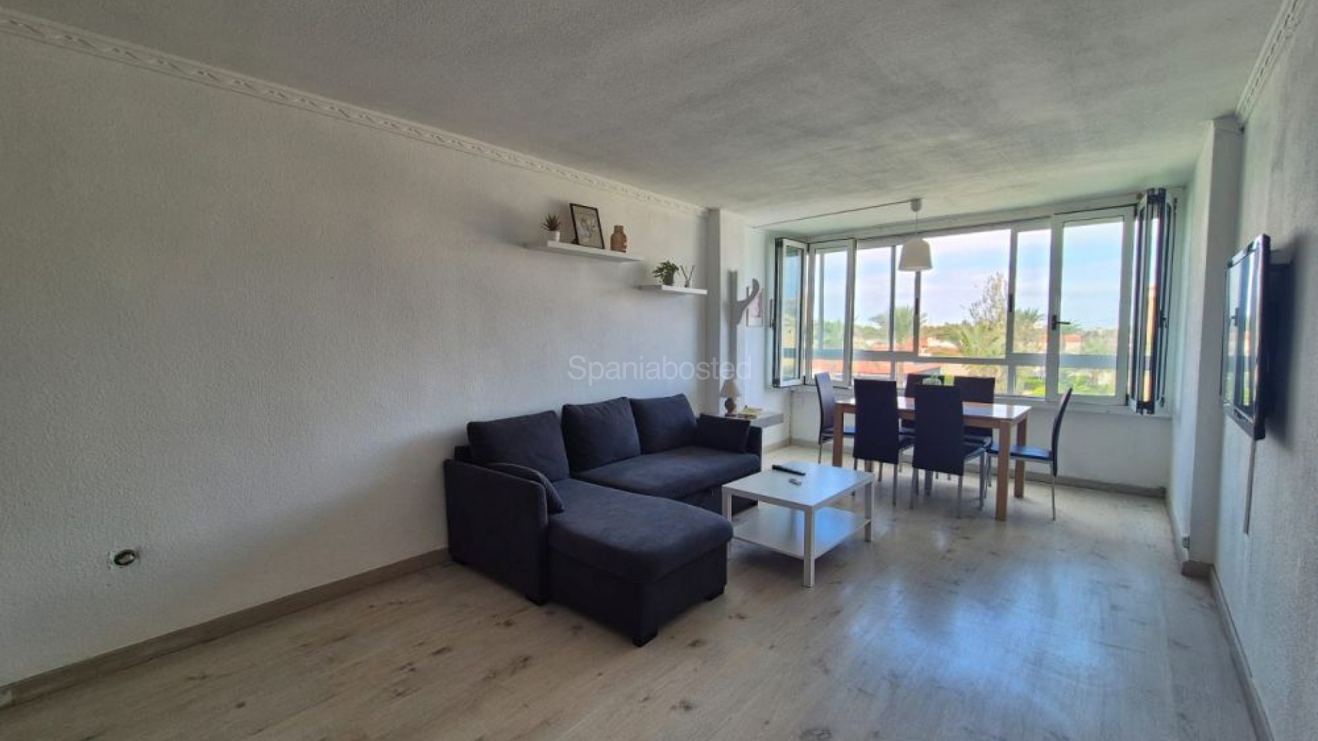 Resale - Apartment -
Punta Prima