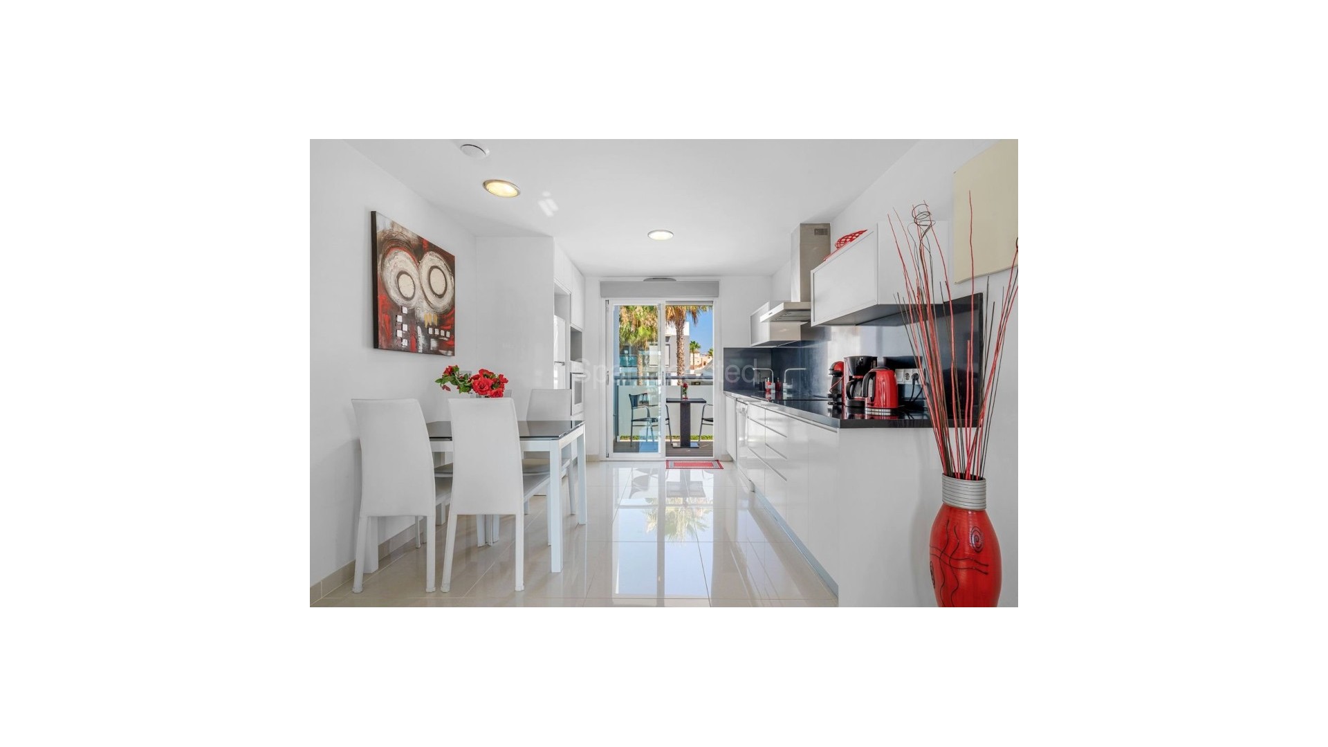 Resale - Apartment -
Punta Prima