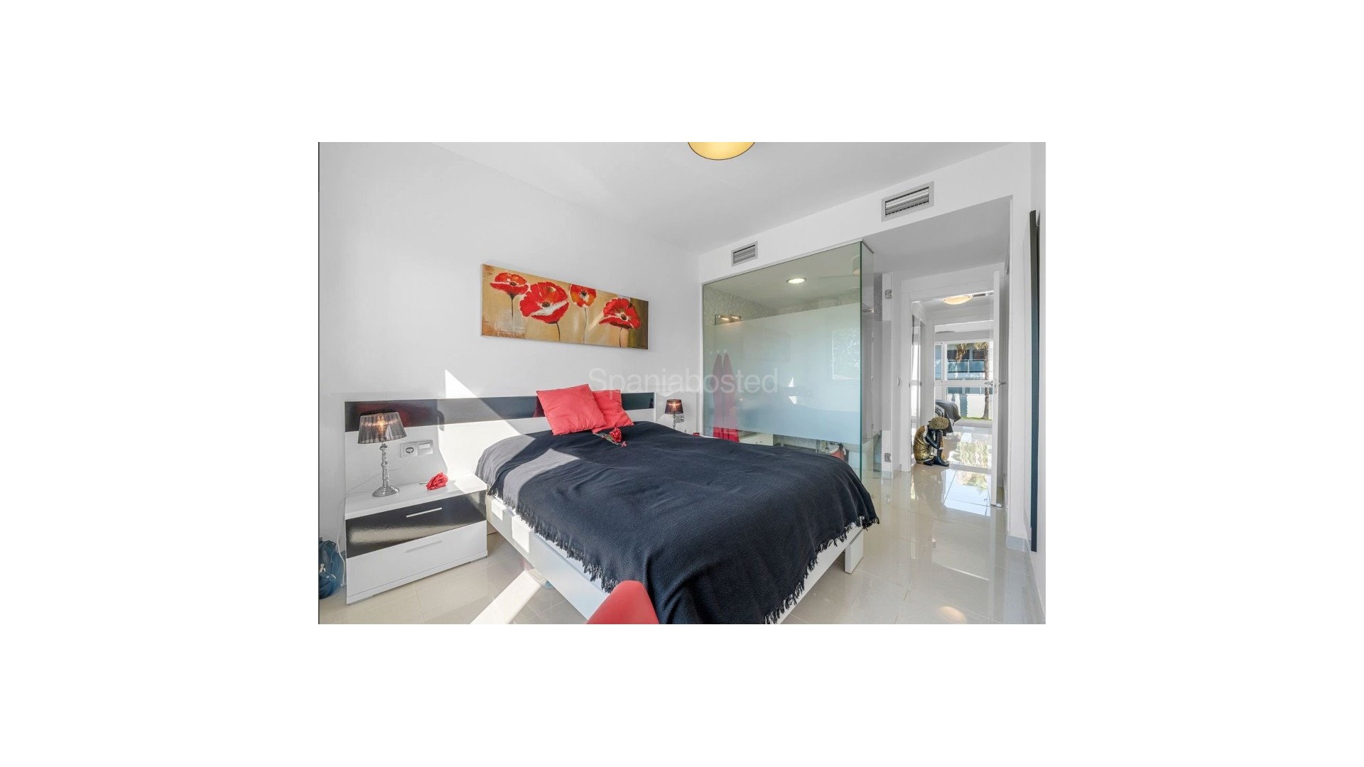 Resale - Apartment -
Punta Prima