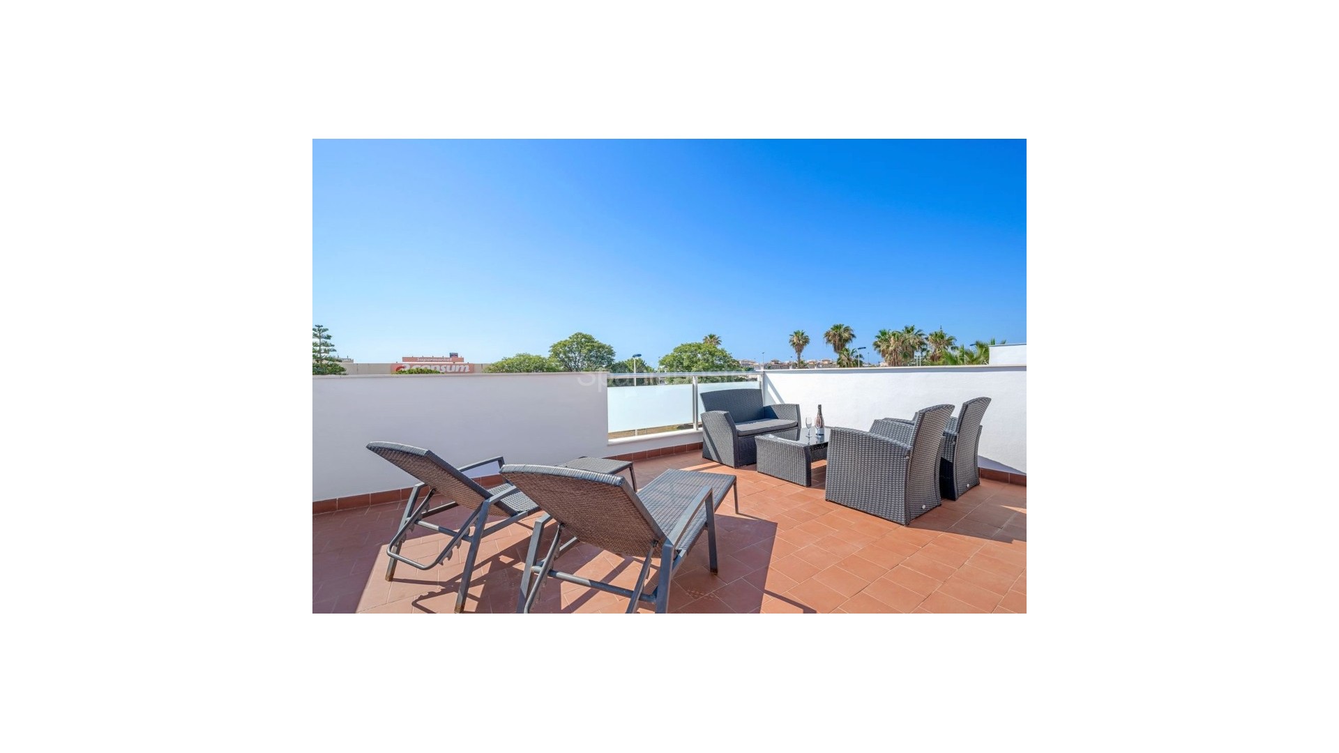 Resale - Apartment -
Punta Prima