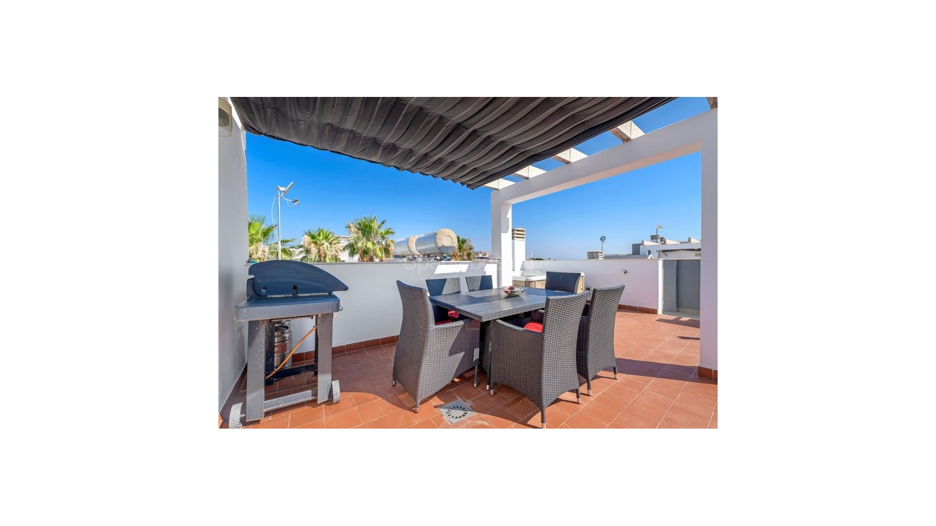 Resale - Apartment -
Punta Prima