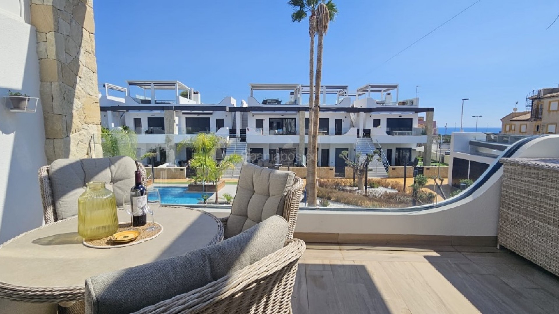 Resale - Apartment -
Punta Prima