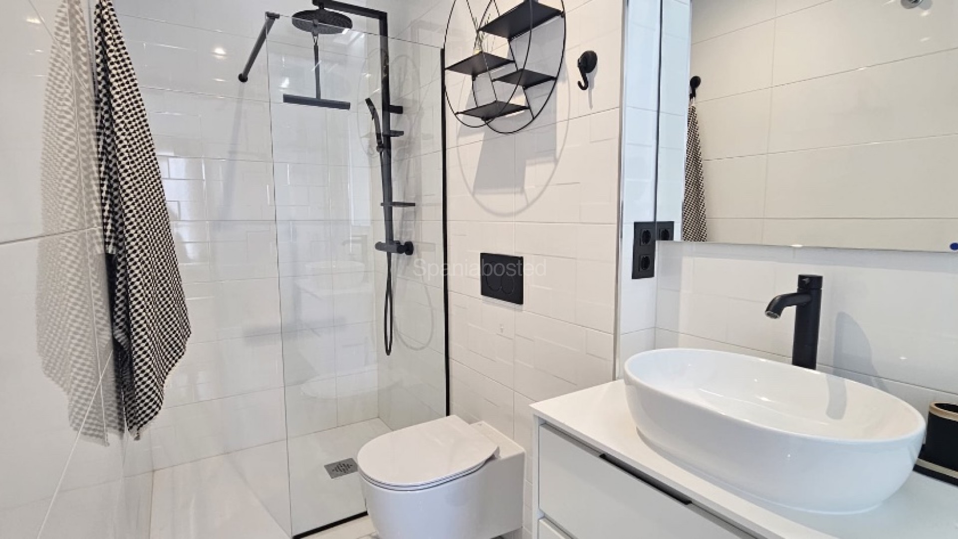 Resale - Apartment -
Punta Prima