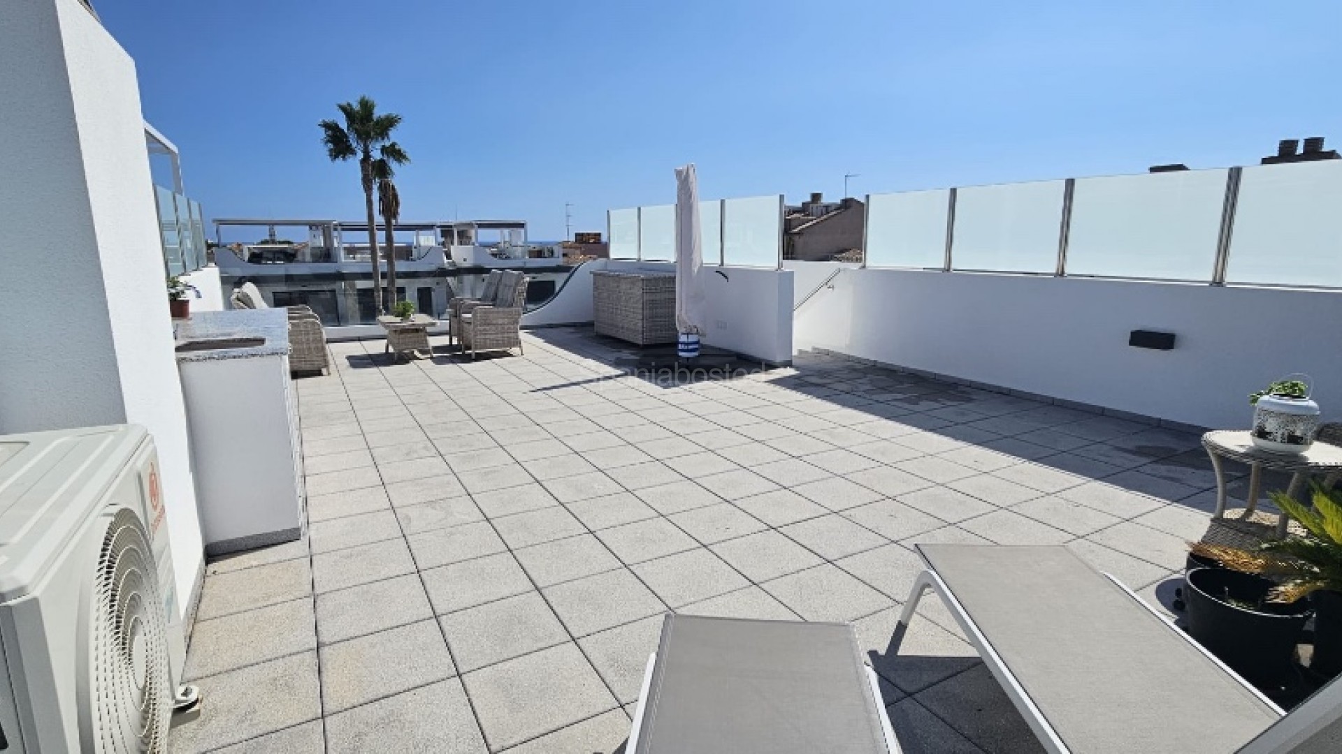 Resale - Apartment -
Punta Prima