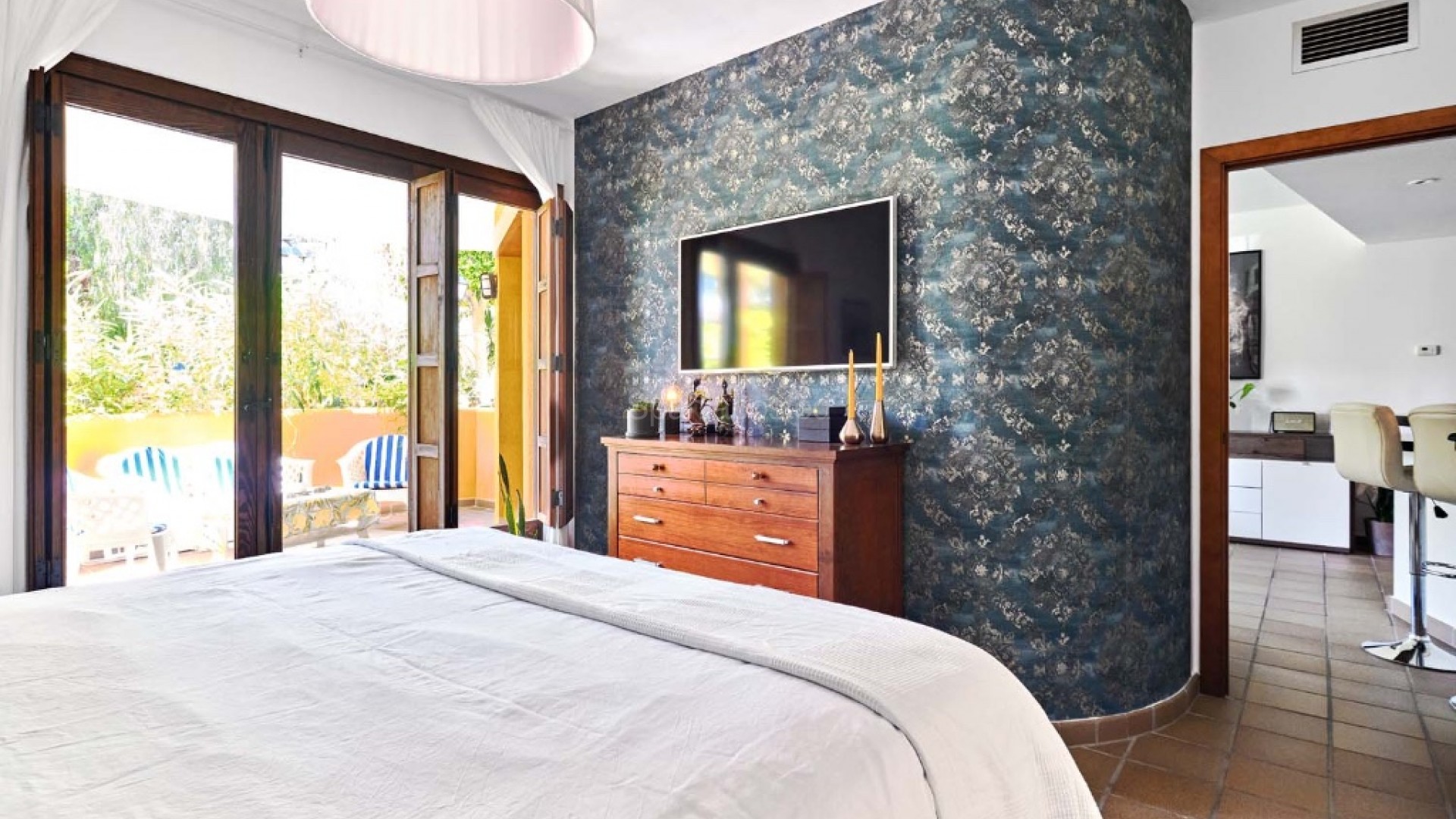 Resale - Apartment -
Punta Prima