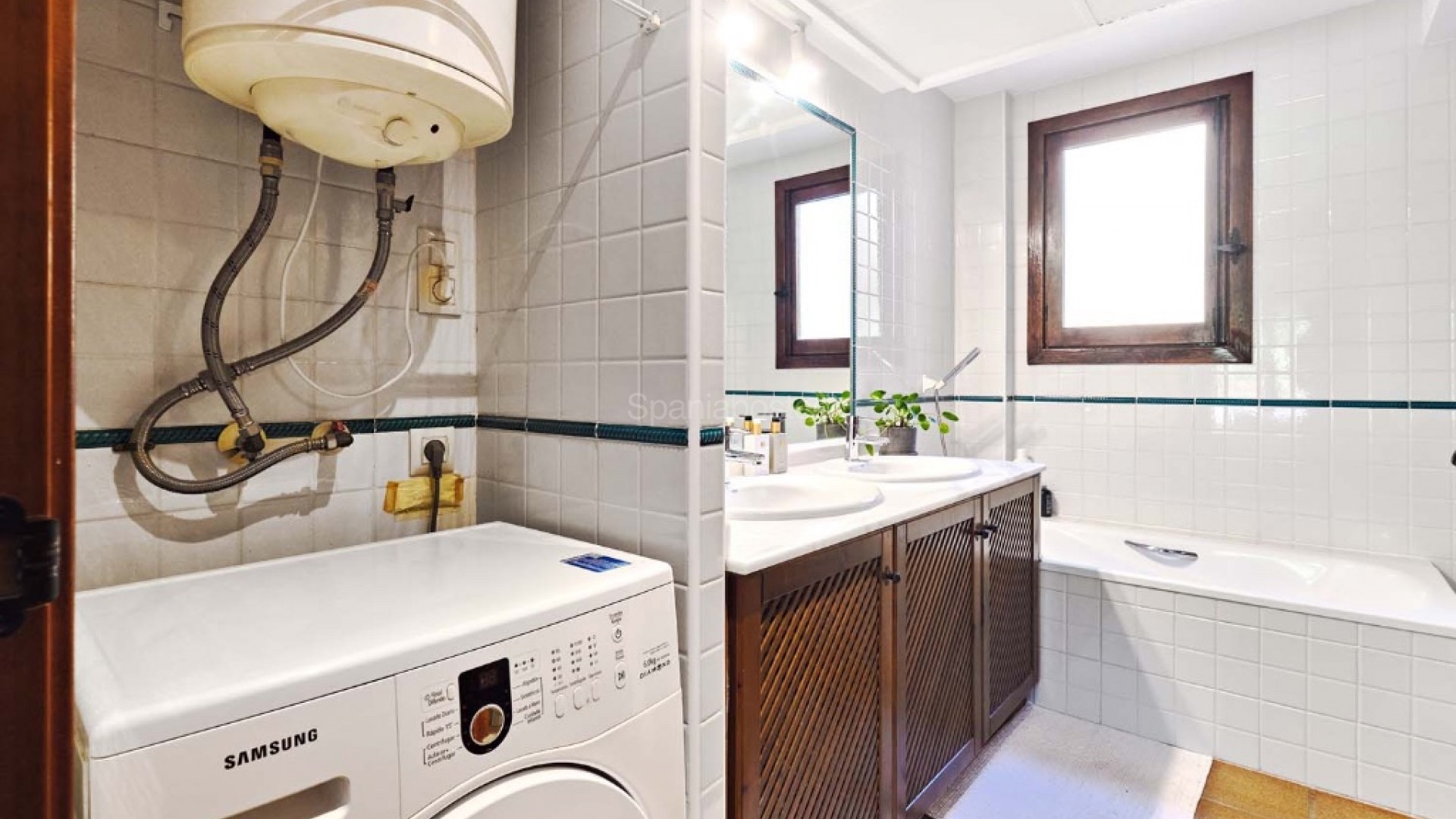 Resale - Apartment -
Punta Prima