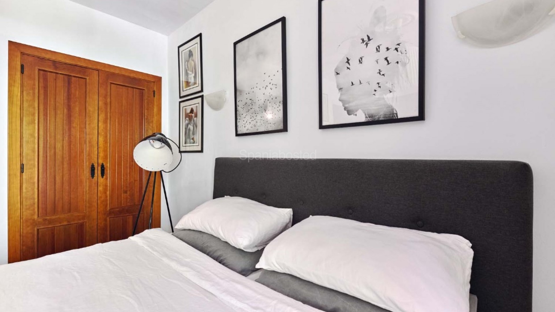 Resale - Apartment -
Punta Prima