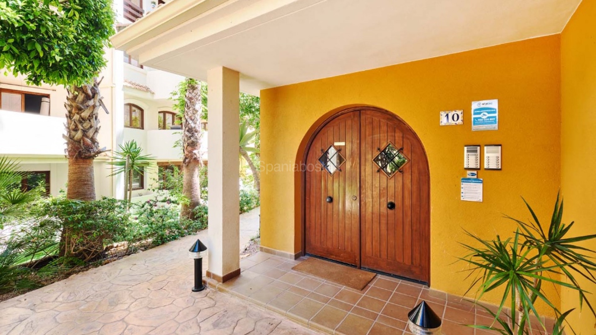 Resale - Apartment -
Punta Prima