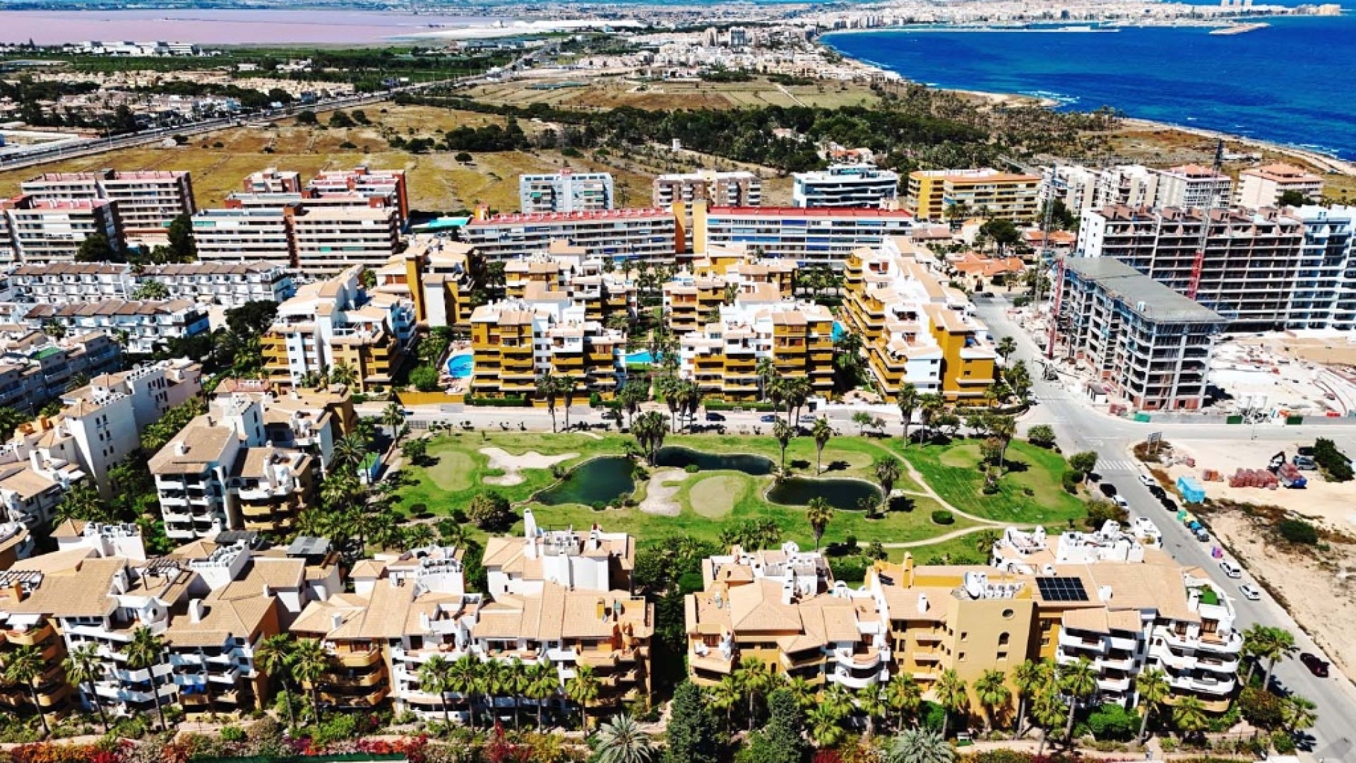 Resale - Apartment -
Punta Prima