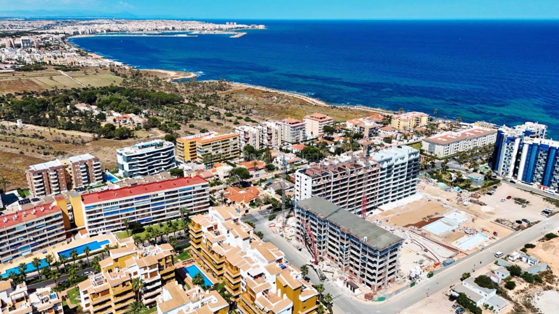 Resale - Apartment -
Punta Prima