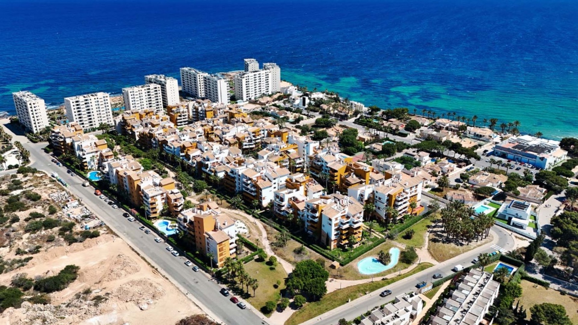 Resale - Apartment -
Punta Prima