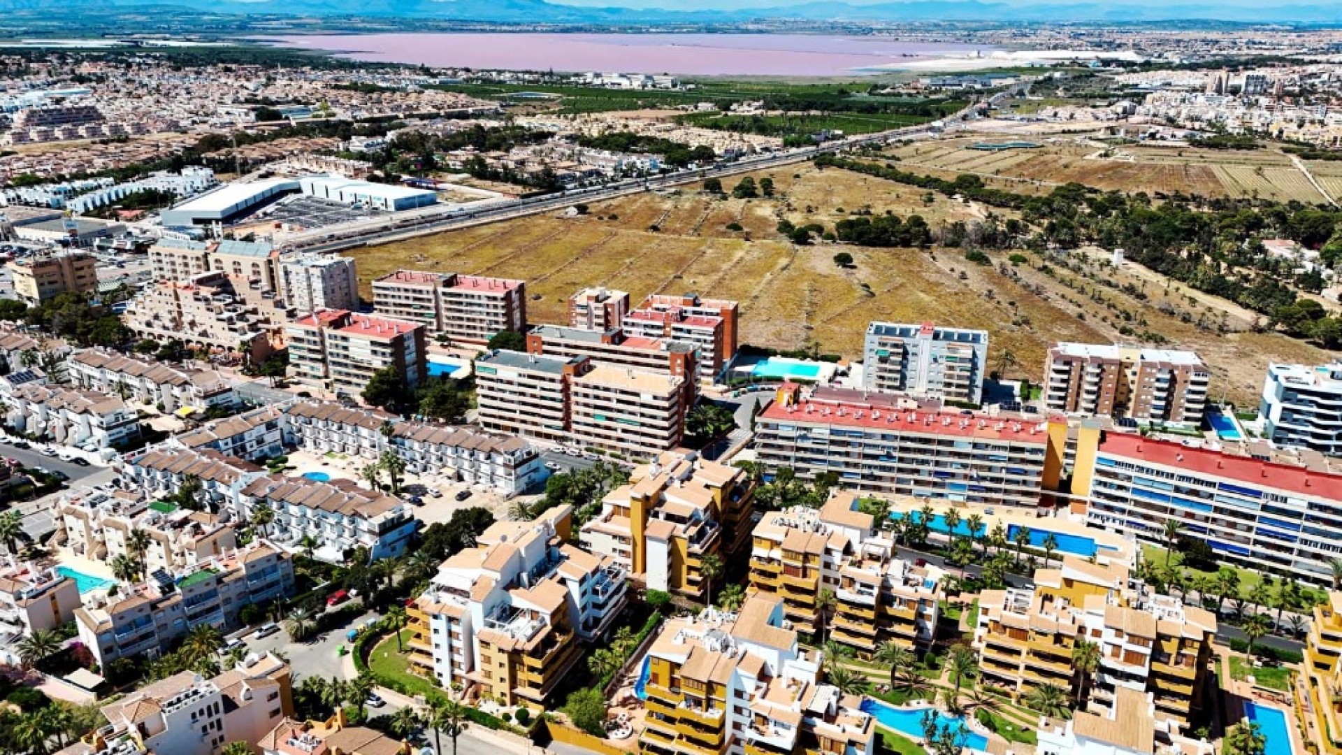 Resale - Apartment -
Punta Prima