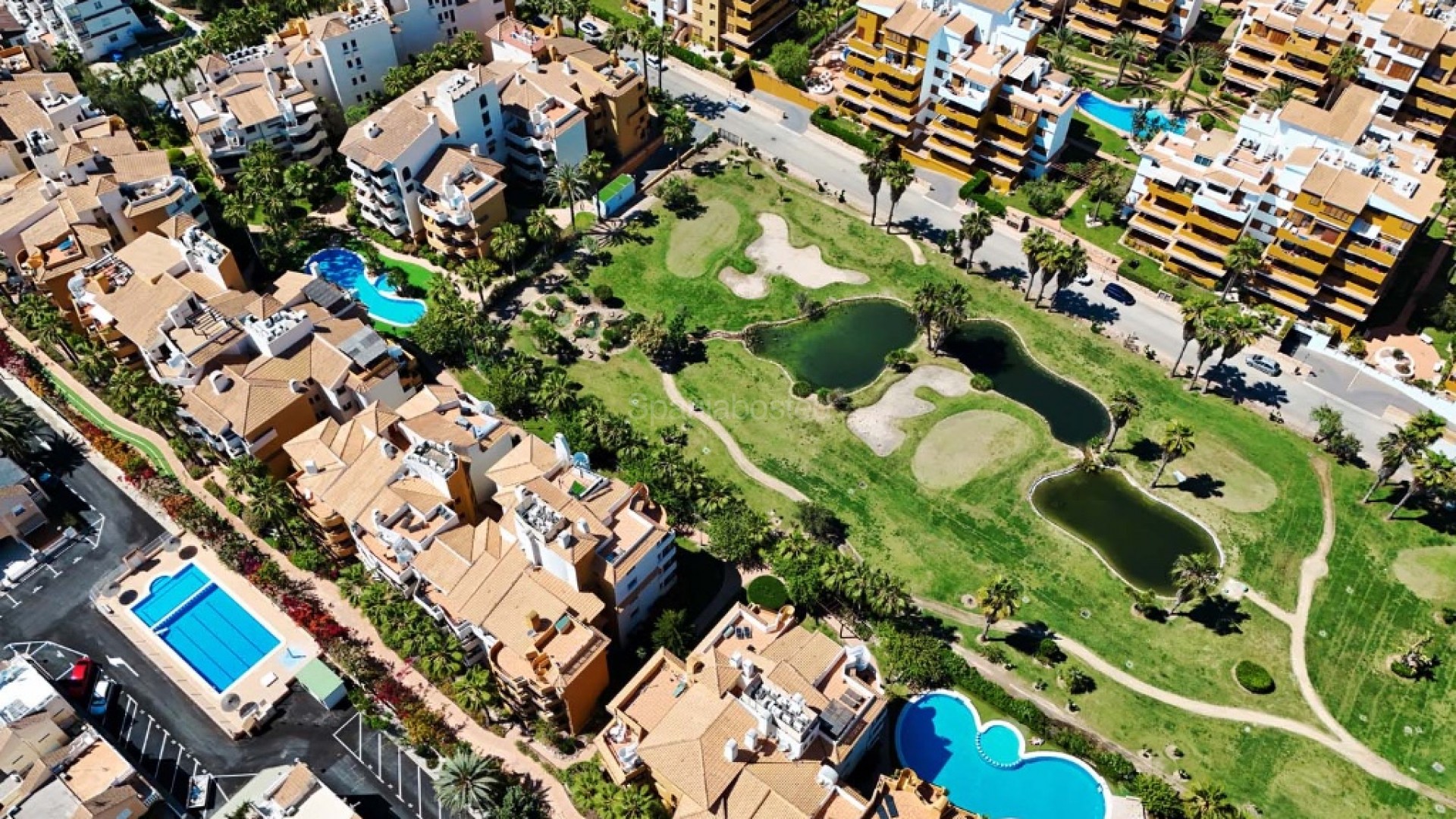 Resale - Apartment -
Punta Prima