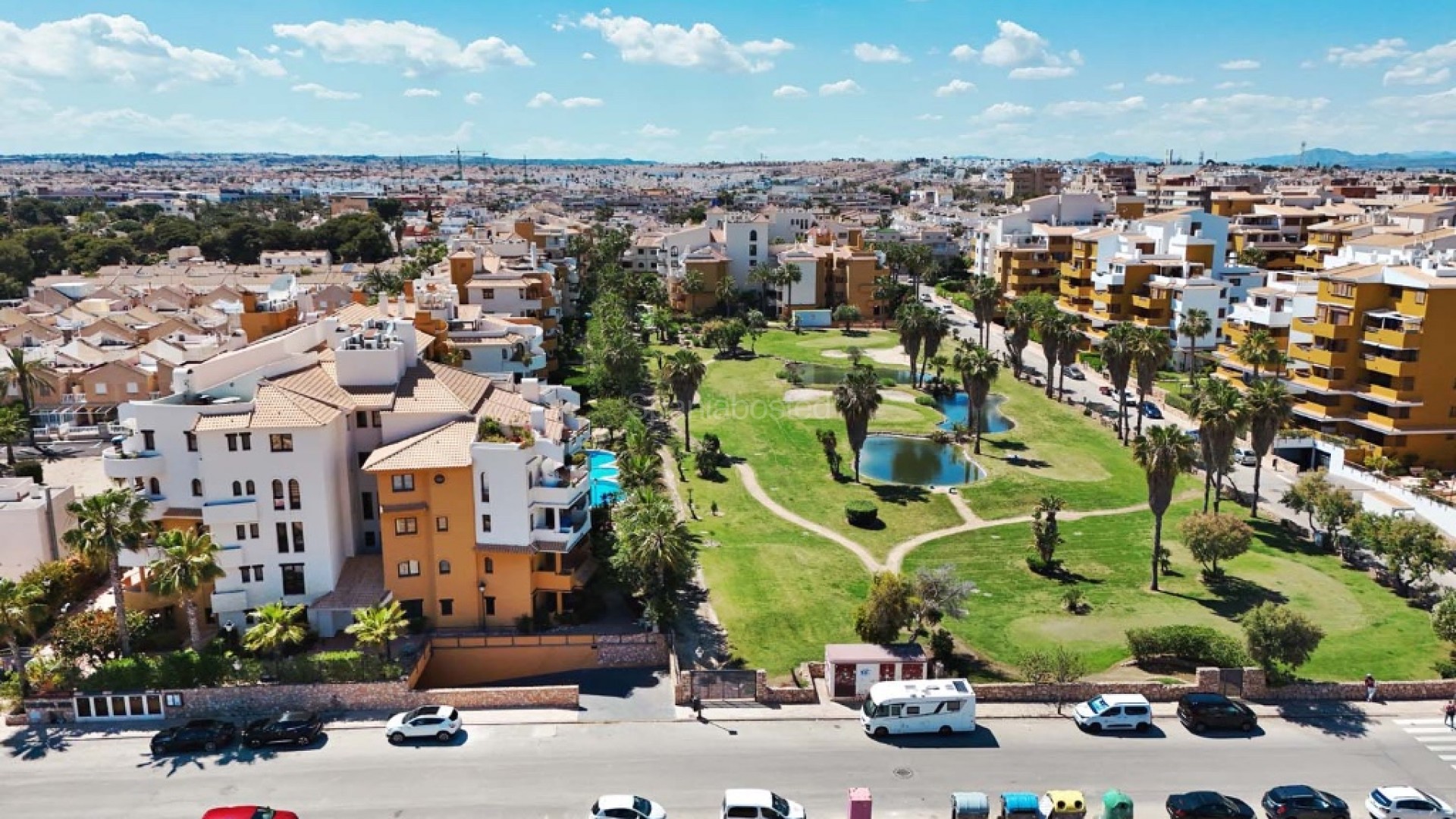 Resale - Apartment -
Punta Prima