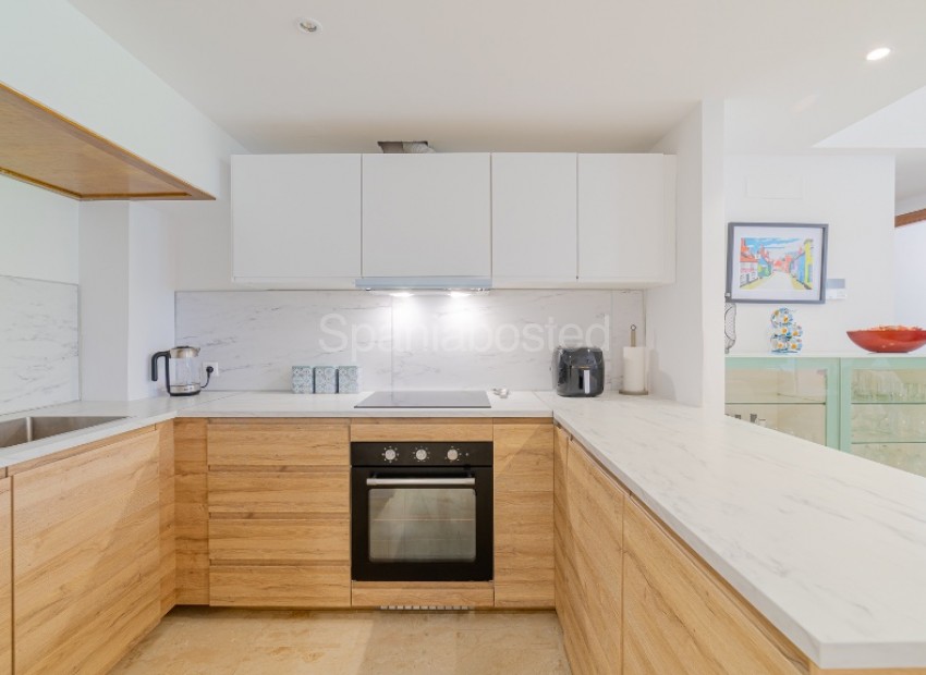 Resale - Apartment -
Punta Prima