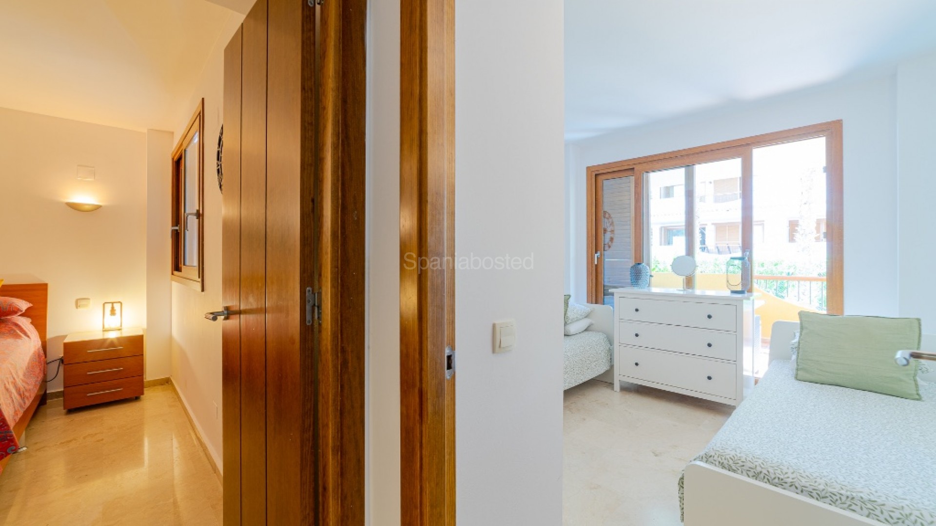 Resale - Apartment -
Punta Prima