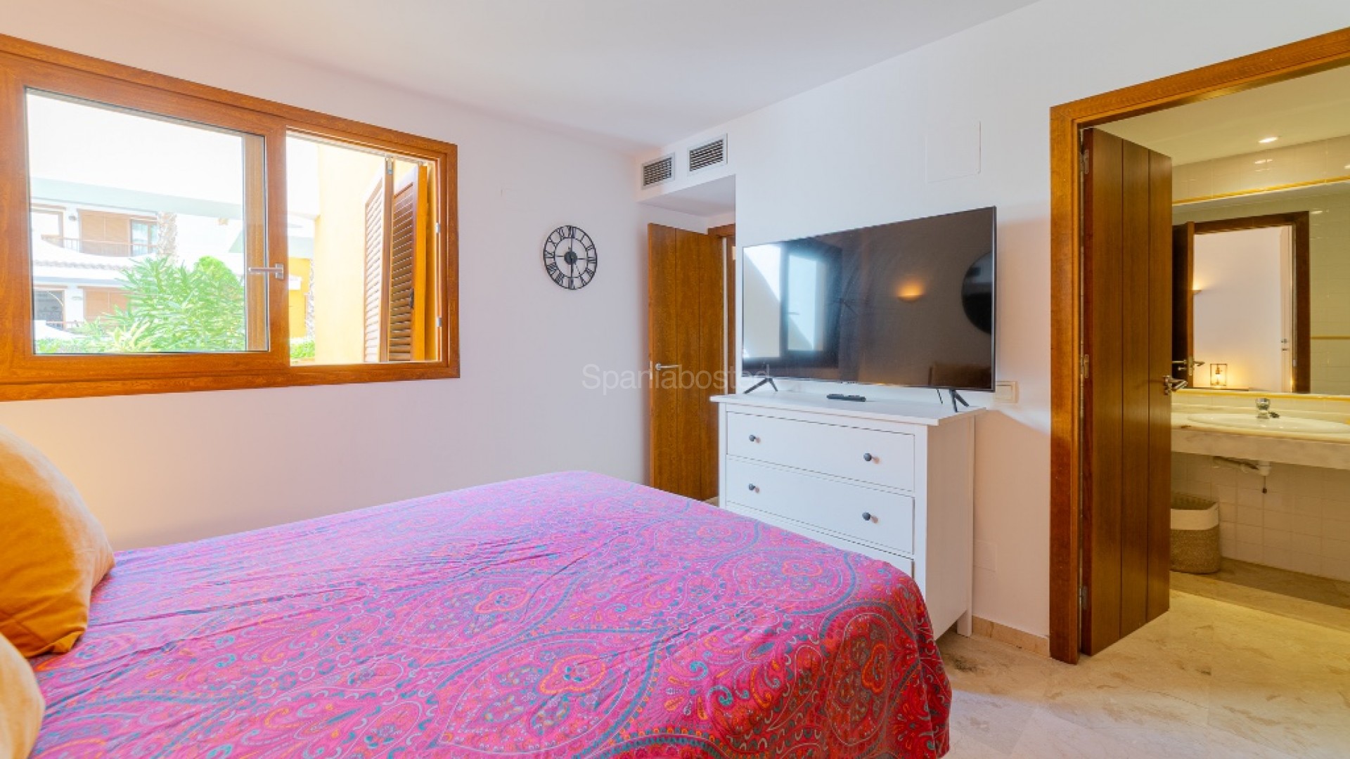 Resale - Apartment -
Punta Prima