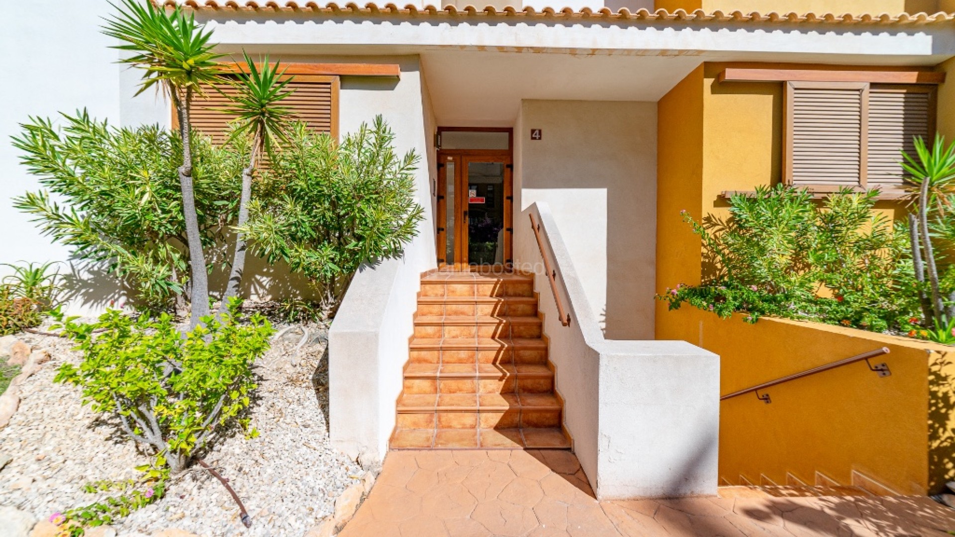 Resale - Apartment -
Punta Prima