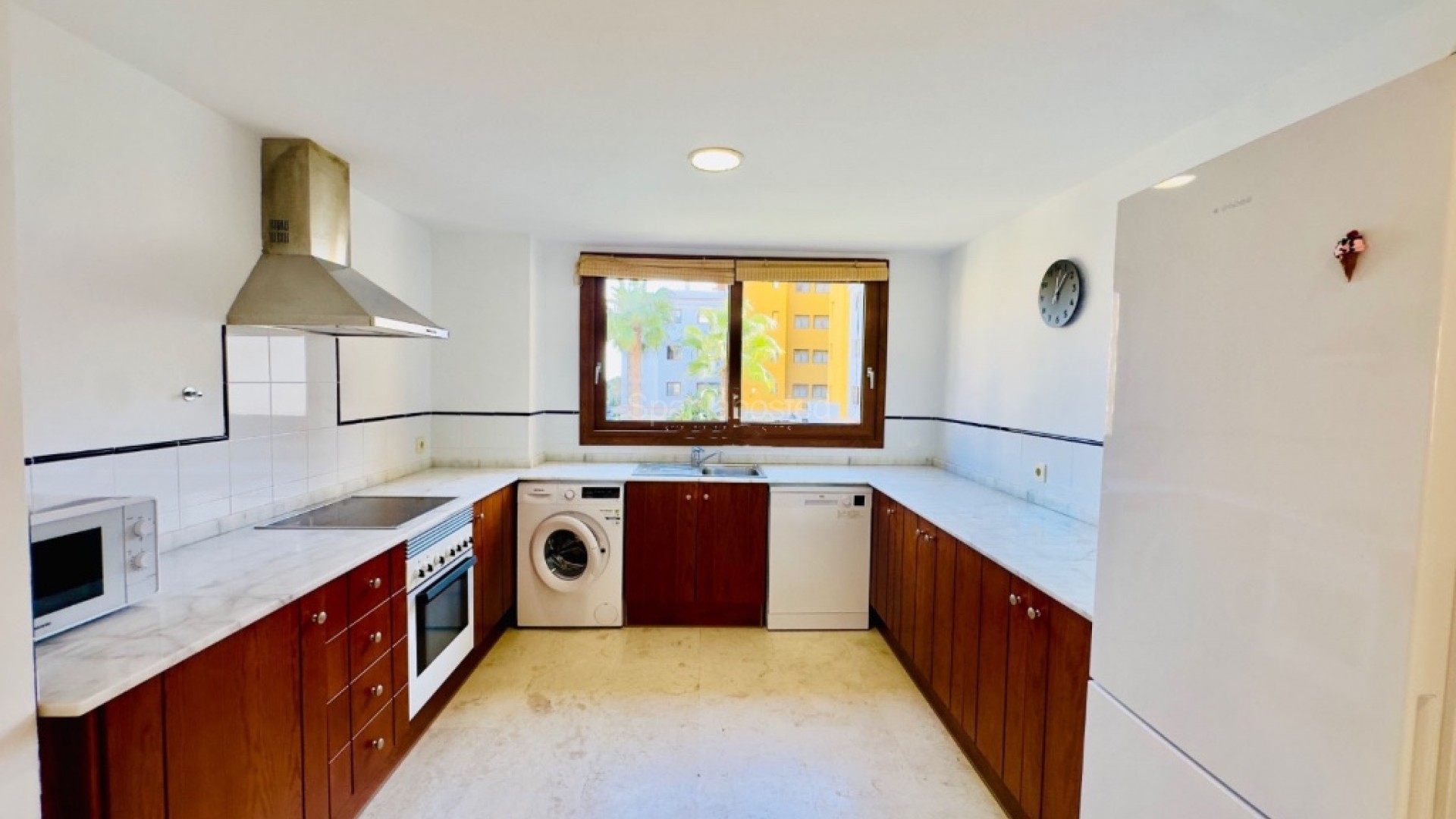 Resale - Apartment -
Punta Prima