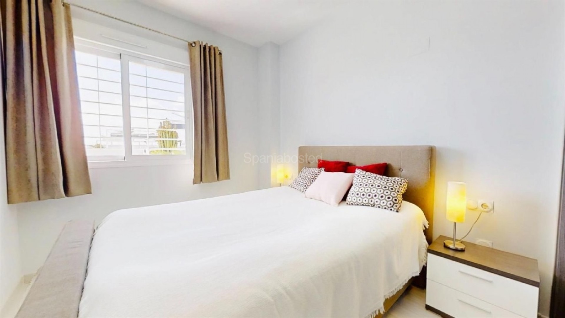 Resale - Apartment -
Punta Prima