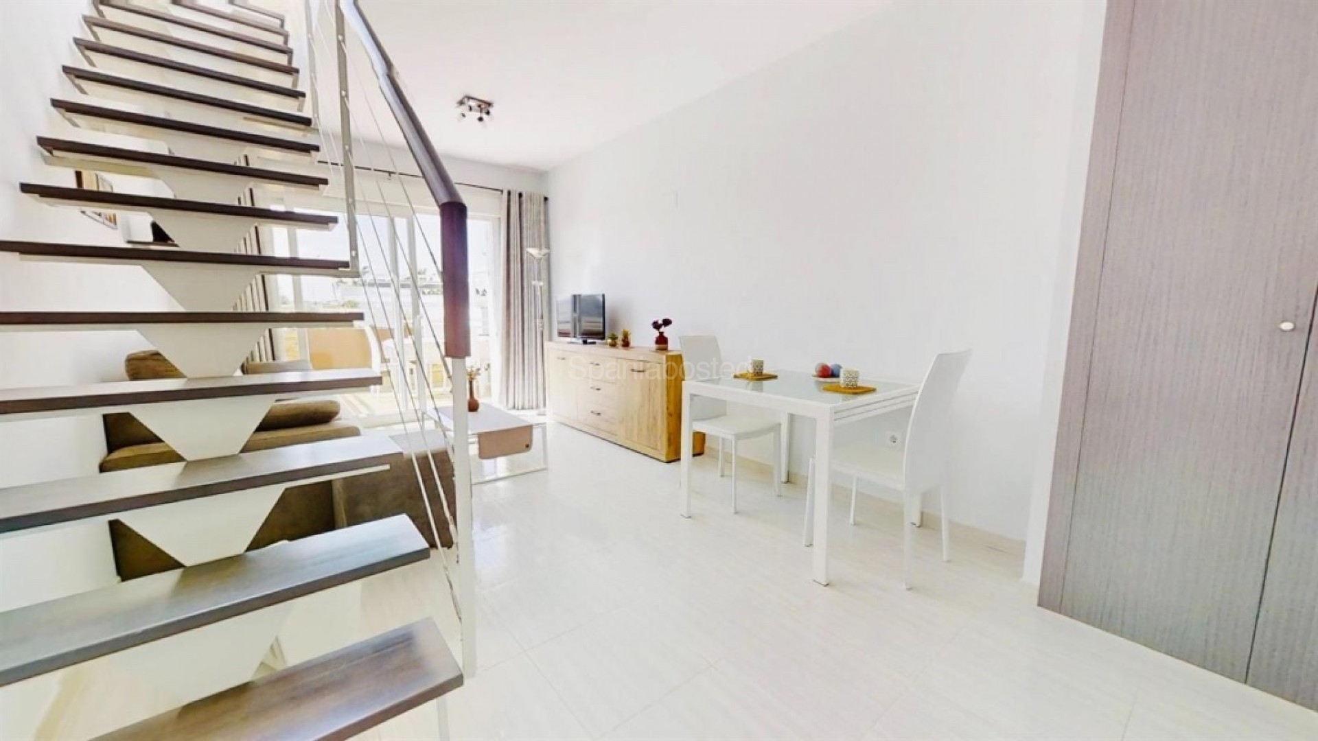 Resale - Apartment -
Punta Prima