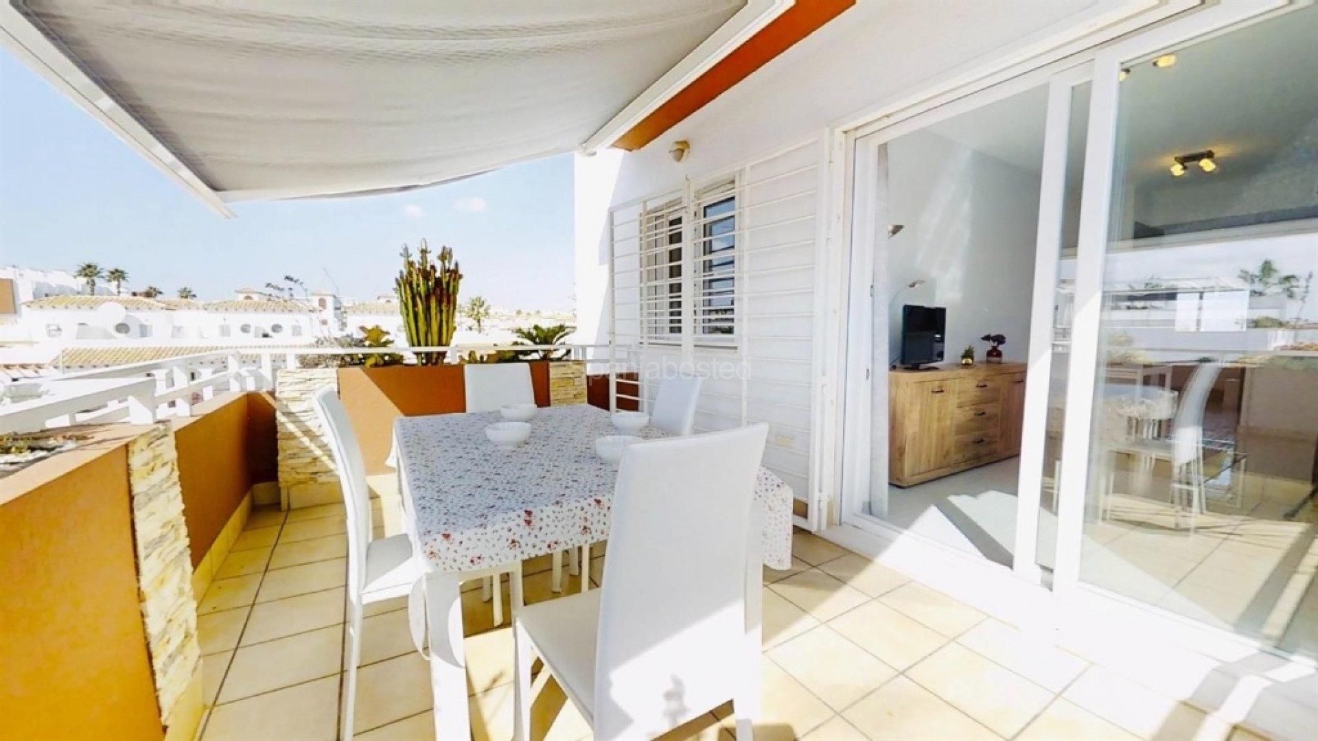 Resale - Apartment -
Punta Prima