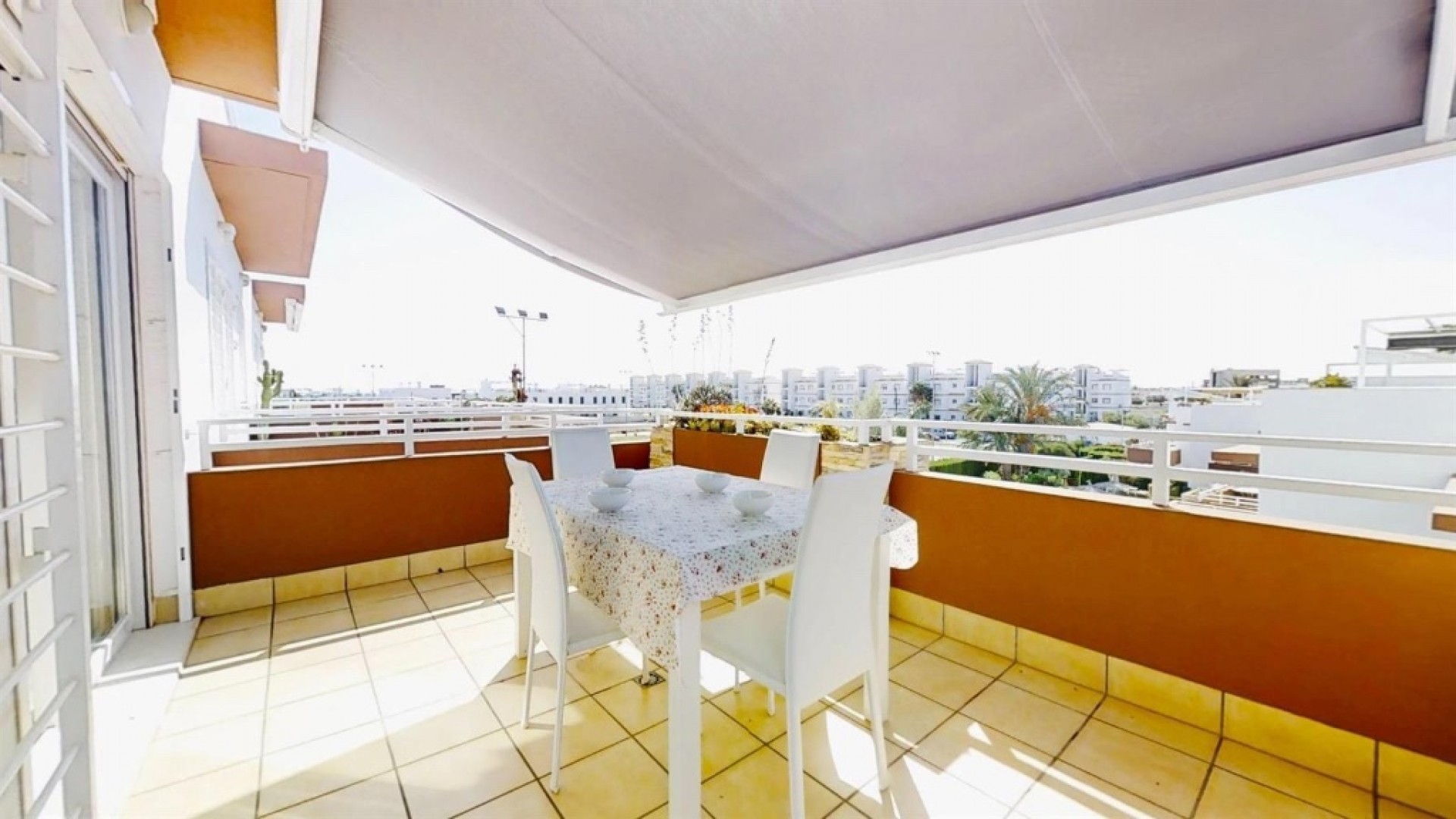 Resale - Apartment -
Punta Prima