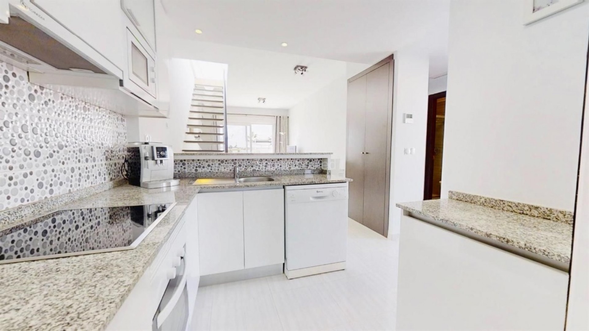 Resale - Apartment -
Punta Prima